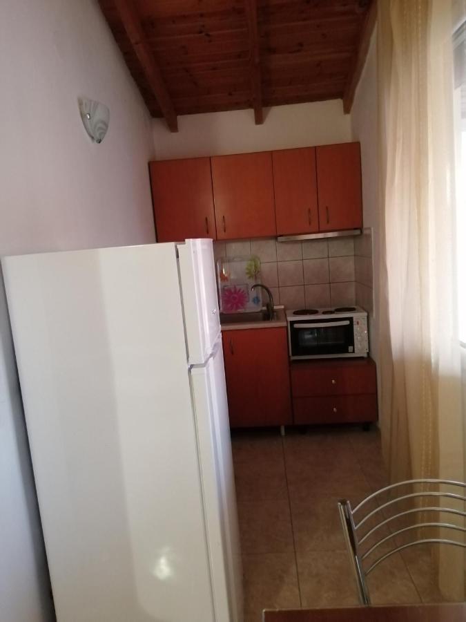 Irini Apartments Keramoti  Bagian luar foto