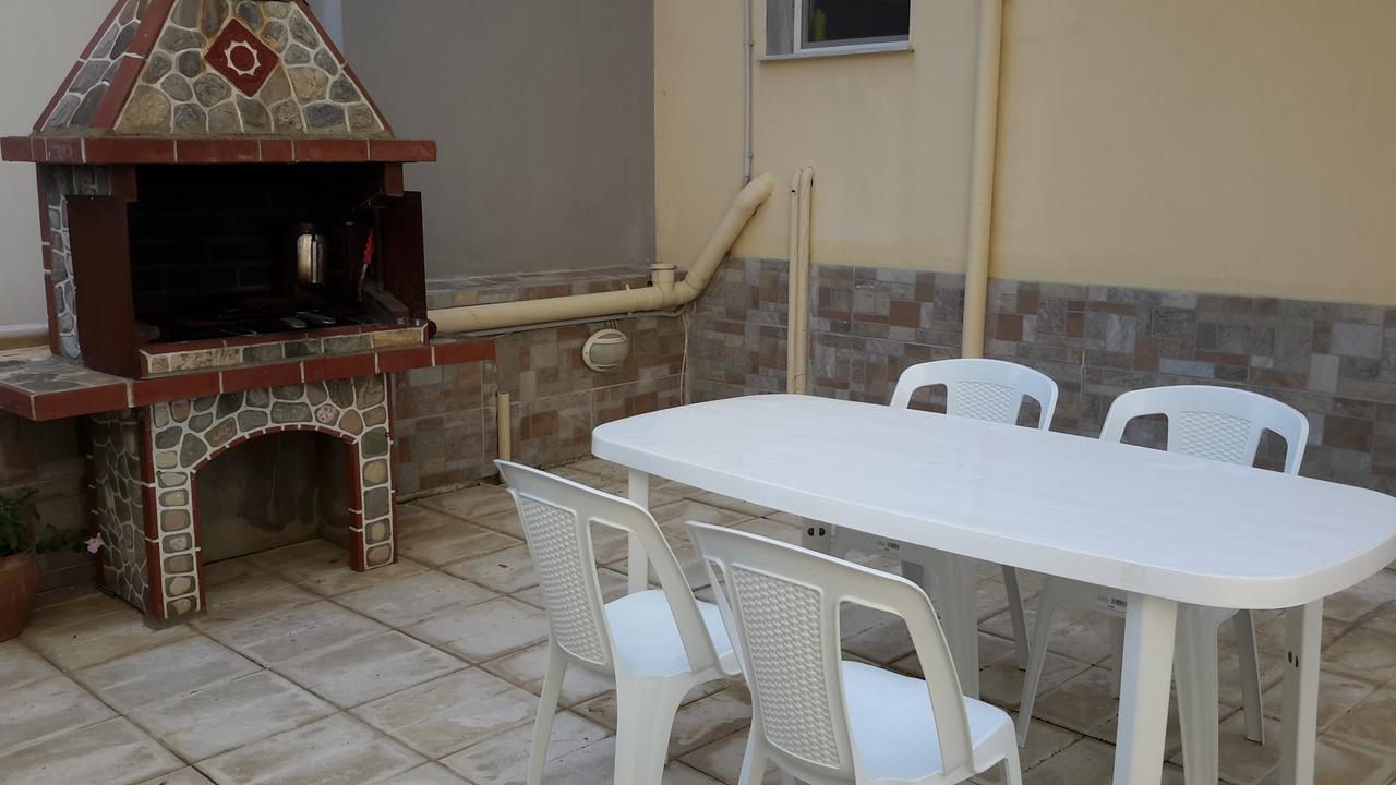 Irini Apartments Keramoti  Bagian luar foto