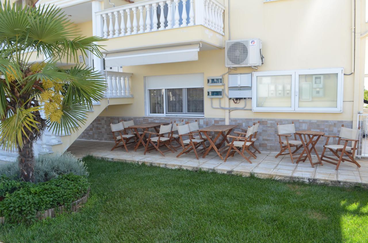 Irini Apartments Keramoti  Bagian luar foto