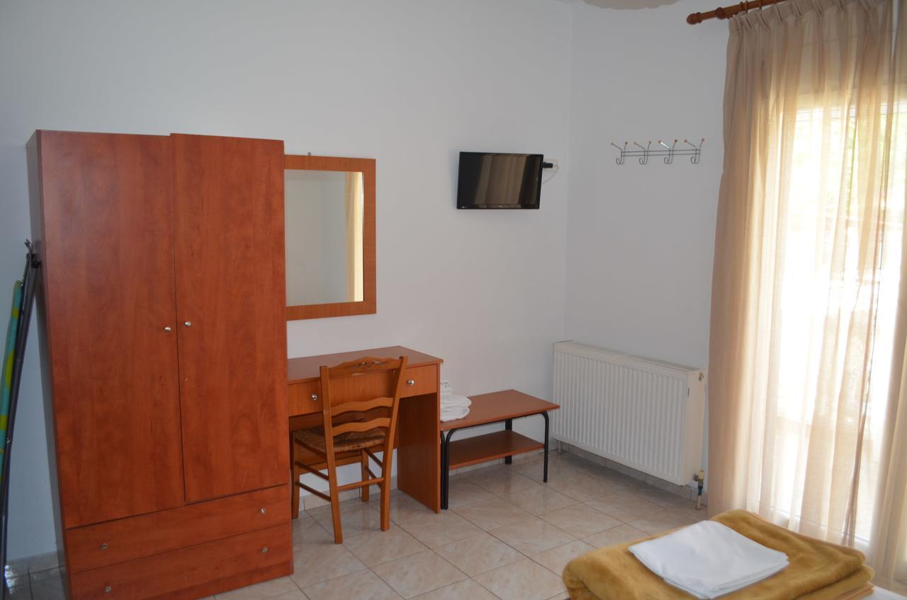 Irini Apartments Keramoti  Bagian luar foto