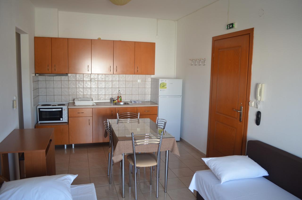Irini Apartments Keramoti  Bagian luar foto