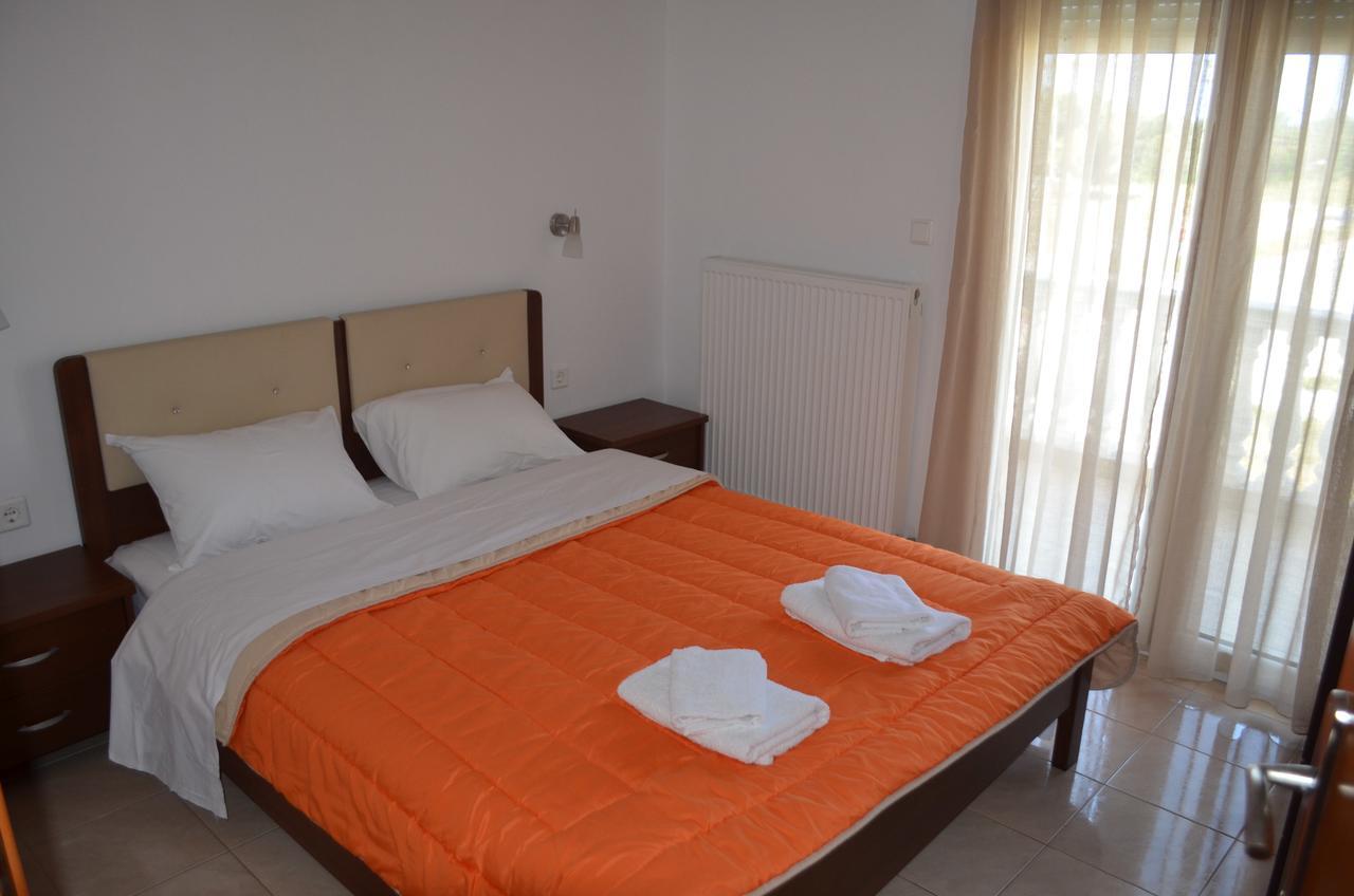 Irini Apartments Keramoti  Bagian luar foto